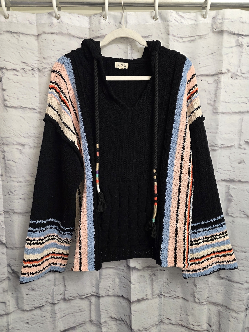 POL Black V‑Neck Hooded Sweater with Stripes Size Medium